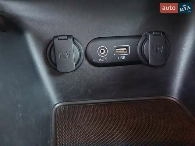 Черный Киа Сид, объемом двигателя 1.58 л и пробегом 207 тыс. км за 11900 $, фото 49 на Automoto.ua