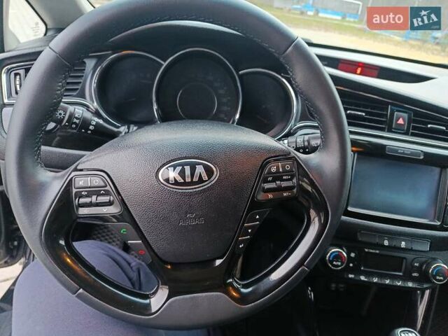 Черный Киа Сид, объемом двигателя 1.58 л и пробегом 207 тыс. км за 11900 $, фото 38 на Automoto.ua
