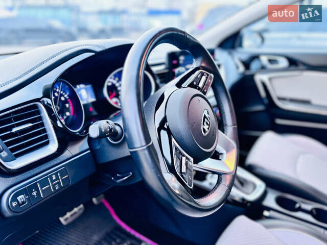 Чорний Кіа Сід, об'ємом двигуна 1.59 л та пробігом 71 тис. км за 15999 $, фото 35 на Automoto.ua