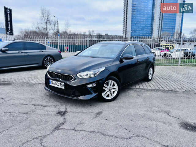 Чорний Кіа Сід, об'ємом двигуна 1.59 л та пробігом 71 тис. км за 15999 $, фото 5 на Automoto.ua