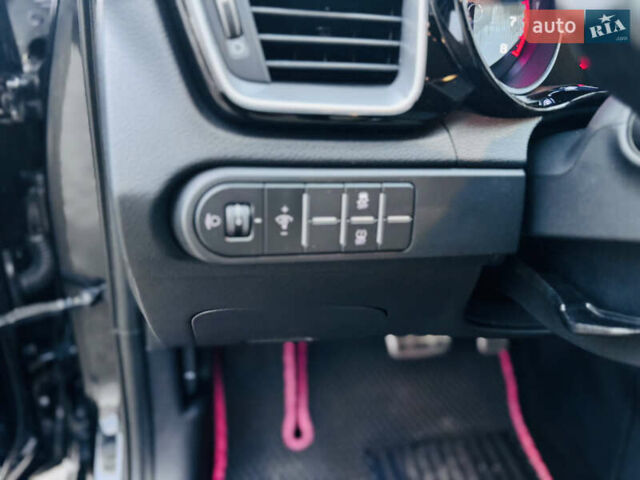 Чорний Кіа Сід, об'ємом двигуна 1.59 л та пробігом 71 тис. км за 15999 $, фото 32 на Automoto.ua