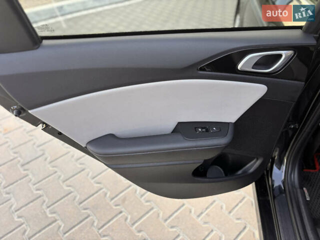 Чорний Кіа Сід, об'ємом двигуна 1.59 л та пробігом 71 тис. км за 15999 $, фото 18 на Automoto.ua