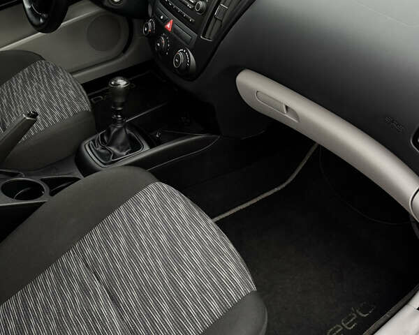 Коричневый Киа Сид, объемом двигателя 1.6 л и пробегом 175 тыс. км за 5200 $, фото 33 на Automoto.ua