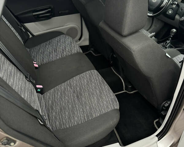 Коричневый Киа Сид, объемом двигателя 1.6 л и пробегом 175 тыс. км за 5200 $, фото 9 на Automoto.ua