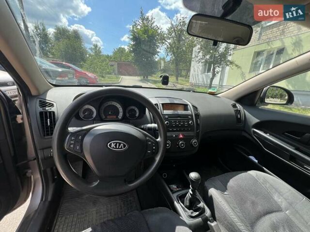 Коричневый Киа Сид, объемом двигателя 1.58 л и пробегом 232 тыс. км за 5800 $, фото 7 на Automoto.ua