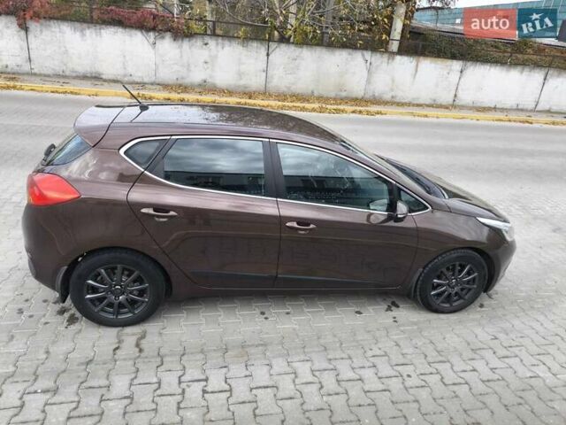 Киа Сид 2012 в Черновцах на Automoto.ua Коричневый Киа Сид, объемом двигателя 1.58 л и пробегом 268 тыс. км за 8100 $, фото 12 на Automoto.ua