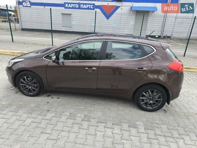 Киа Сид 2012 в Черновцах на Automoto.ua Коричневый Киа Сид, объемом двигателя 1.58 л и пробегом 268 тыс. км за 8100 $, фото 1 на Automoto.ua