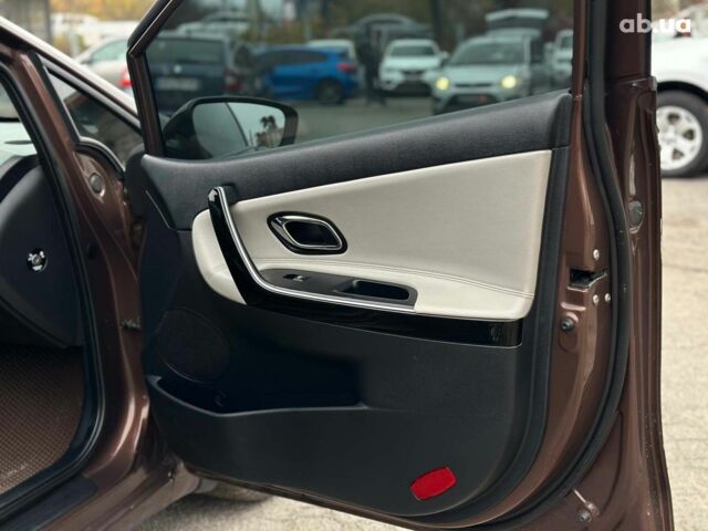 Коричневий Кіа Сід, об'ємом двигуна 1.6 л та пробігом 139 тис. км за 8990 $, фото 17 на Automoto.ua