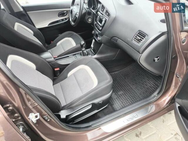 Киа Сид 2012 в Черновцах на Automoto.ua Коричневый Киа Сид, объемом двигателя 1.58 л и пробегом 268 тыс. км за 8100 $, фото 40 на Automoto.ua