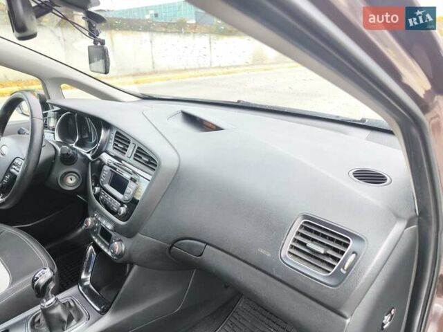 Киа Сид 2012 в Черновцах на Automoto.ua Коричневый Киа Сид, объемом двигателя 1.58 л и пробегом 268 тыс. км за 8100 $, фото 35 на Automoto.ua