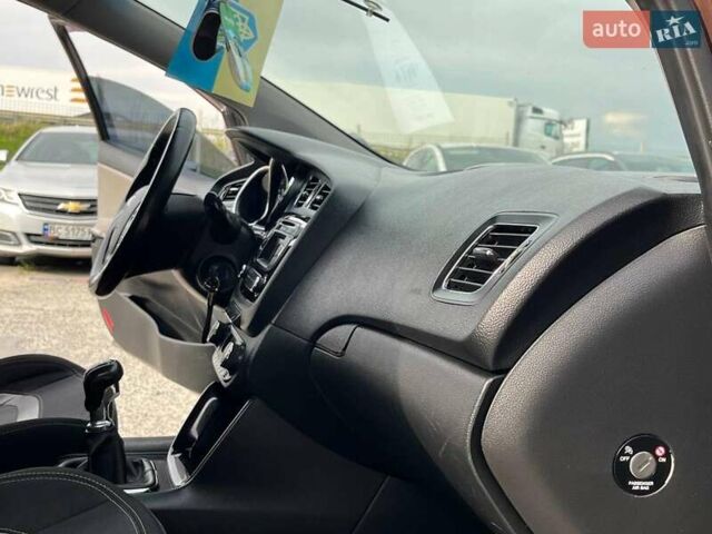 Коричневий Кіа Сід, об'ємом двигуна 1.6 л та пробігом 294 тис. км за 9190 $, фото 18 на Automoto.ua