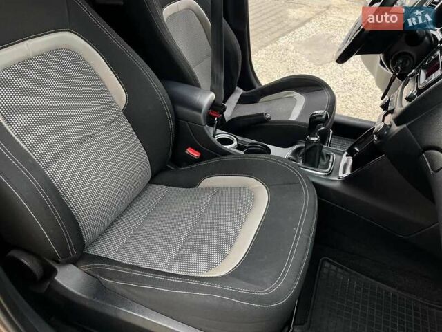 Коричневий Кіа Сід, об'ємом двигуна 1.6 л та пробігом 294 тис. км за 9190 $, фото 17 на Automoto.ua