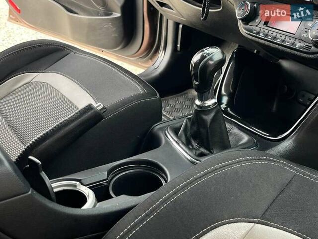 Коричневий Кіа Сід, об'ємом двигуна 1.6 л та пробігом 294 тис. км за 9190 $, фото 16 на Automoto.ua