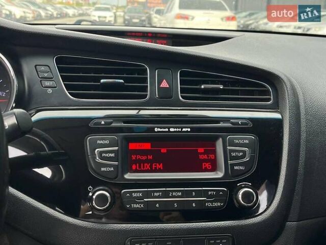 Коричневий Кіа Сід, об'ємом двигуна 1.6 л та пробігом 294 тис. км за 9190 $, фото 36 на Automoto.ua
