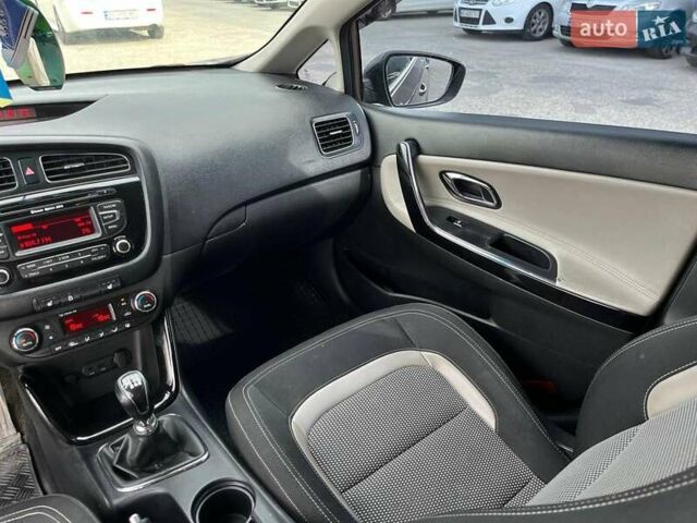 Коричневий Кіа Сід, об'ємом двигуна 1.6 л та пробігом 294 тис. км за 9190 $, фото 22 на Automoto.ua