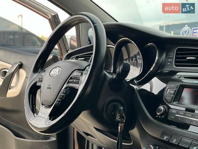 Коричневий Кіа Сід, об'ємом двигуна 1.6 л та пробігом 294 тис. км за 9190 $, фото 14 на Automoto.ua