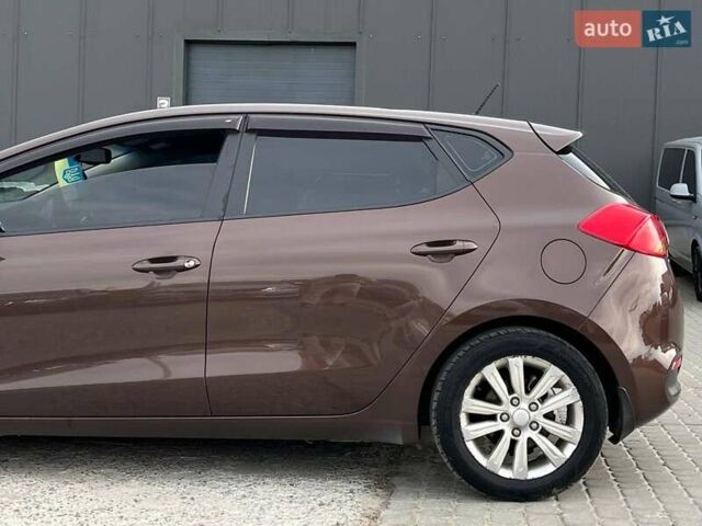 Коричневий Кіа Сід, об'ємом двигуна 1.6 л та пробігом 294 тис. км за 9190 $, фото 10 на Automoto.ua