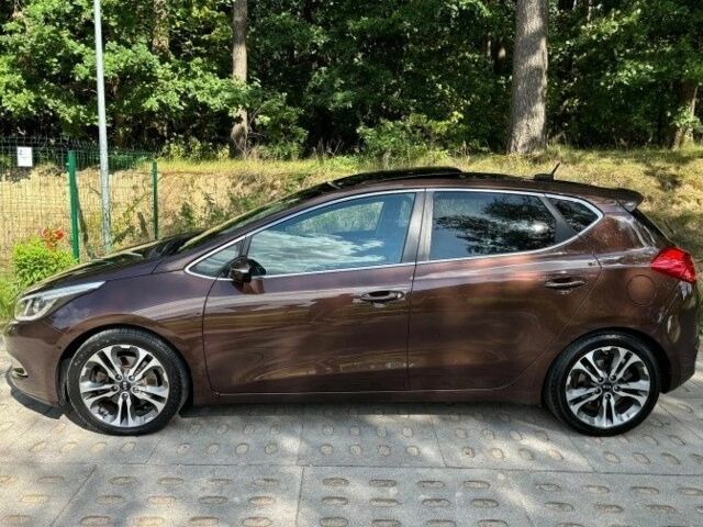 Коричневий Кіа Сід, об'ємом двигуна 1.6 л та пробігом 217 тис. км за 7800 $, фото 3 на Automoto.ua