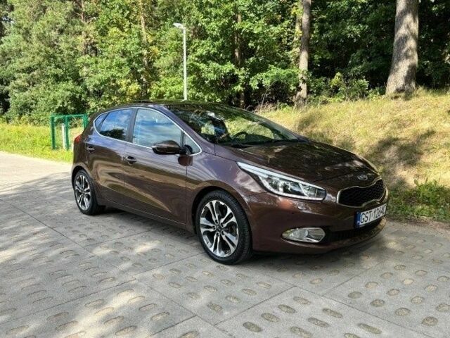 Коричневий Кіа Сід, об'ємом двигуна 1.6 л та пробігом 217 тис. км за 7800 $, фото 17 на Automoto.ua