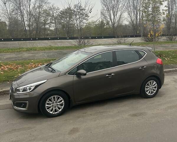 Коричневий Кіа Сід, об'ємом двигуна 1.59 л та пробігом 56 тис. км за 14900 $, фото 1 на Automoto.ua