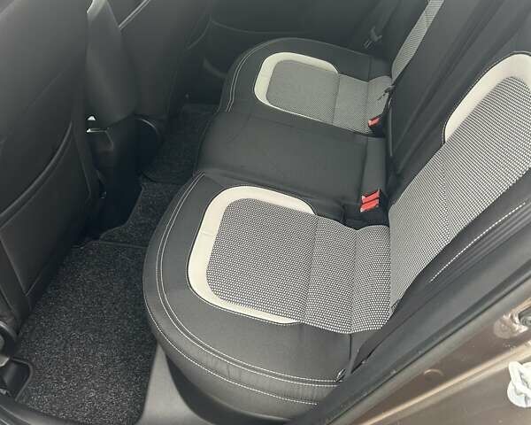 Коричневий Кіа Сід, об'ємом двигуна 1.59 л та пробігом 56 тис. км за 14900 $, фото 7 на Automoto.ua