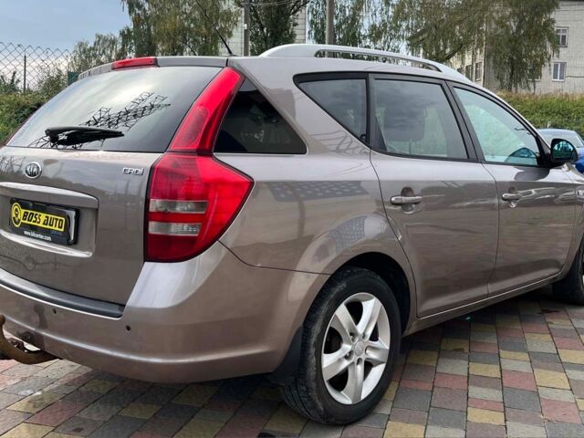Коричневый Киа Сид, объемом двигателя 1.6 л и пробегом 430 тыс. км за 4999 $, фото 6 на Automoto.ua