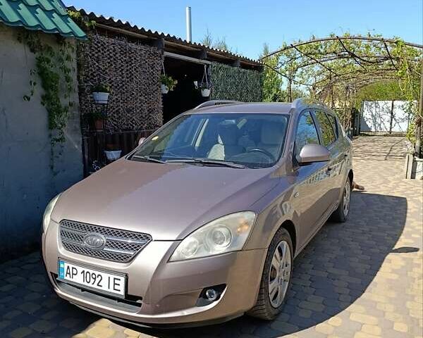 Коричневий Кіа Сід, об'ємом двигуна 1.6 л та пробігом 342 тис. км за 5000 $, фото 1 на Automoto.ua