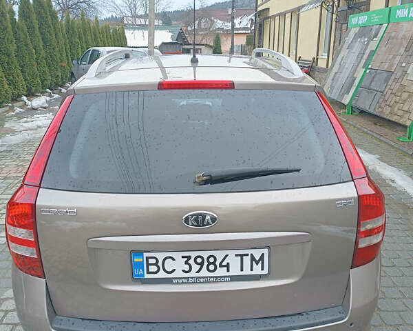 Коричневый Киа Сид, объемом двигателя 1.6 л и пробегом 298 тыс. км за 5500 $, фото 4 на Automoto.ua