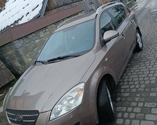 Коричневый Киа Сид, объемом двигателя 1.6 л и пробегом 298 тыс. км за 5500 $, фото 1 на Automoto.ua