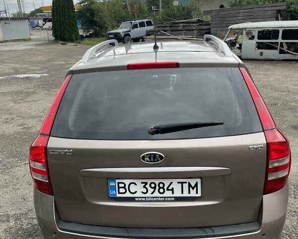 Коричневый Киа Сид, объемом двигателя 1.6 л и пробегом 295 тыс. км за 5500 $, фото 7 на Automoto.ua