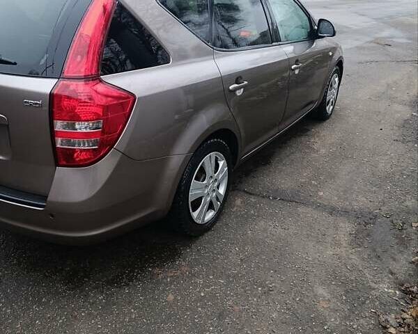 Коричневий Кіа Сід, об'ємом двигуна 1.6 л та пробігом 342 тис. км за 5000 $, фото 5 на Automoto.ua