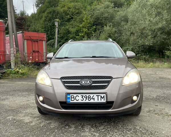 Коричневый Киа Сид, объемом двигателя 1.6 л и пробегом 295 тыс. км за 5500 $, фото 1 на Automoto.ua