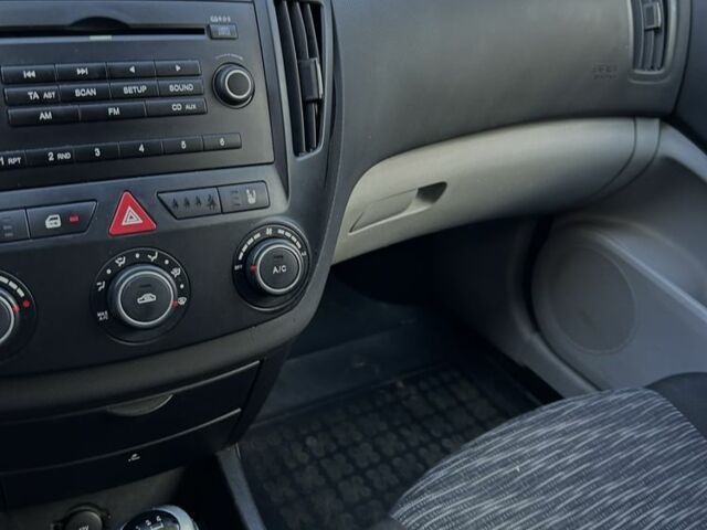 Коричневый Киа Сид, объемом двигателя 1.6 л и пробегом 266 тыс. км за 5300 $, фото 5 на Automoto.ua