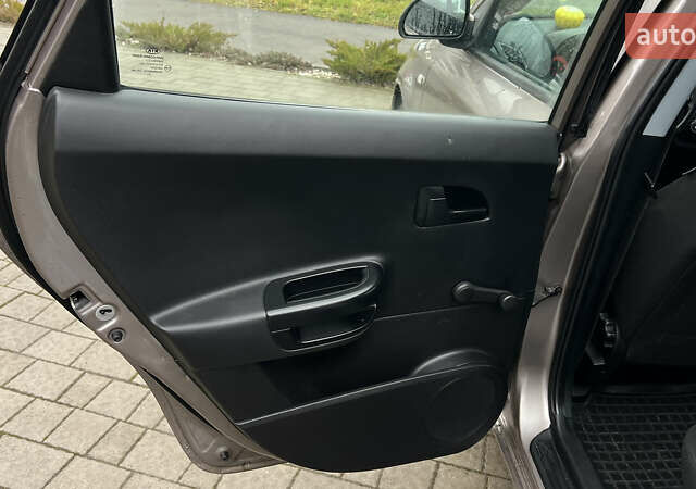 Коричневий Кіа Сід, об'ємом двигуна 1.4 л та пробігом 207 тис. км за 4600 $, фото 15 на Automoto.ua