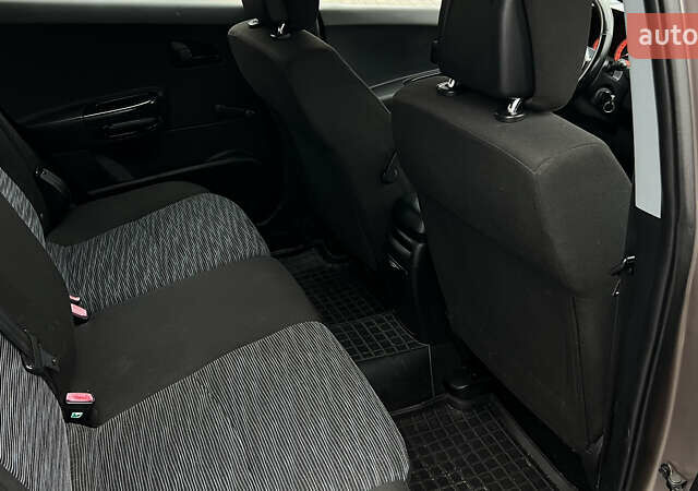 Коричневий Кіа Сід, об'ємом двигуна 1.4 л та пробігом 207 тис. км за 4600 $, фото 18 на Automoto.ua