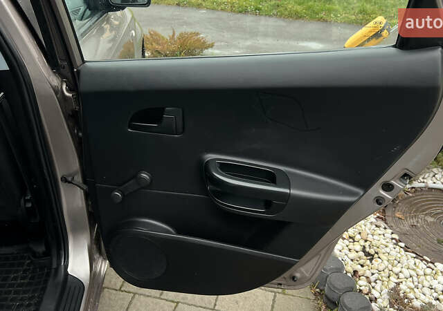 Коричневий Кіа Сід, об'ємом двигуна 1.4 л та пробігом 207 тис. км за 4600 $, фото 19 на Automoto.ua