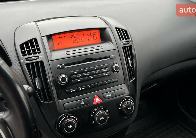 Коричневий Кіа Сід, об'ємом двигуна 1.4 л та пробігом 207 тис. км за 4600 $, фото 7 на Automoto.ua