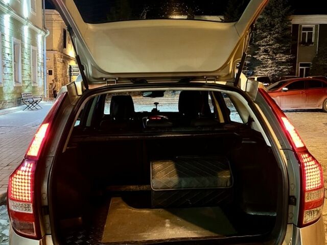 Коричневый Киа Сид, объемом двигателя 1.6 л и пробегом 183 тыс. км за 8500 $, фото 2 на Automoto.ua