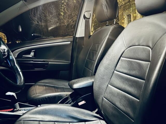 Коричневый Киа Сид, объемом двигателя 1.6 л и пробегом 183 тыс. км за 8500 $, фото 5 на Automoto.ua