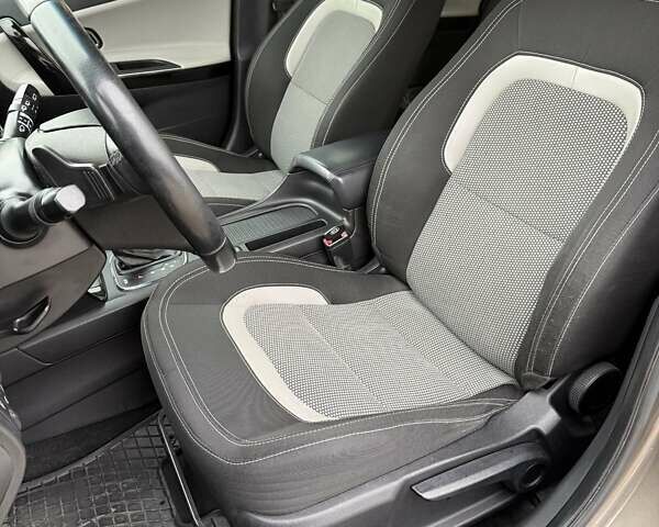 Коричневый Киа Сид, объемом двигателя 1.6 л и пробегом 197 тыс. км за 10700 $, фото 8 на Automoto.ua