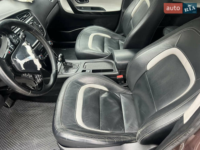 Коричневий Кіа Сід, об'ємом двигуна 1.58 л та пробігом 257 тис. км за 5850 $, фото 2 на Automoto.ua