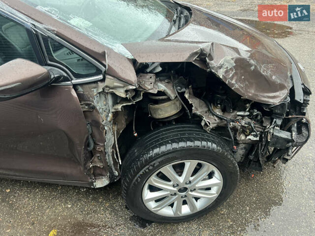 Коричневий Кіа Сід, об'ємом двигуна 1.58 л та пробігом 257 тис. км за 5850 $, фото 9 на Automoto.ua