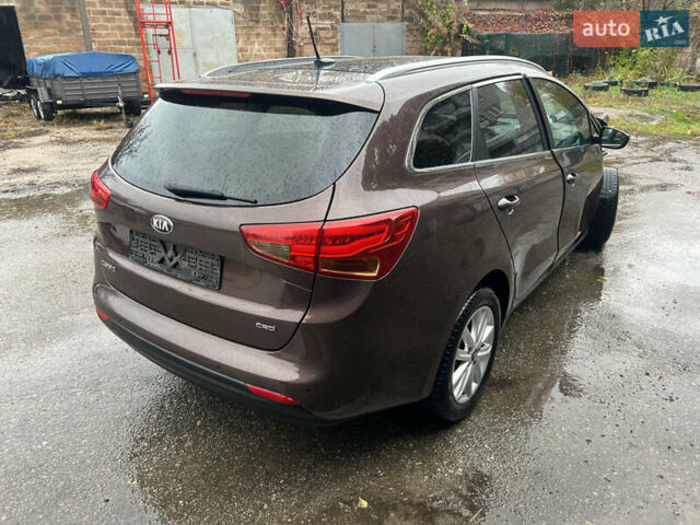 Коричневий Кіа Сід, об'ємом двигуна 1.58 л та пробігом 257 тис. км за 5850 $, фото 6 на Automoto.ua
