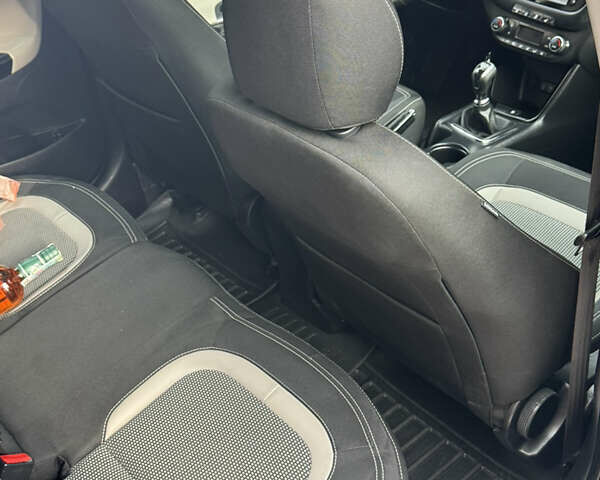 Кіа Сід 2017 у Києві на Automoto.ua Коричневий Кіа Сід, об'ємом двигуна 1.6 л та пробігом 210 тис. км за 10900 $, фото 7 на Automoto.ua