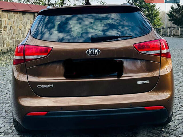 Коричневый Киа Сид, объемом двигателя 1.6 л и пробегом 211 тыс. км за 9900 $, фото 2 на Automoto.ua