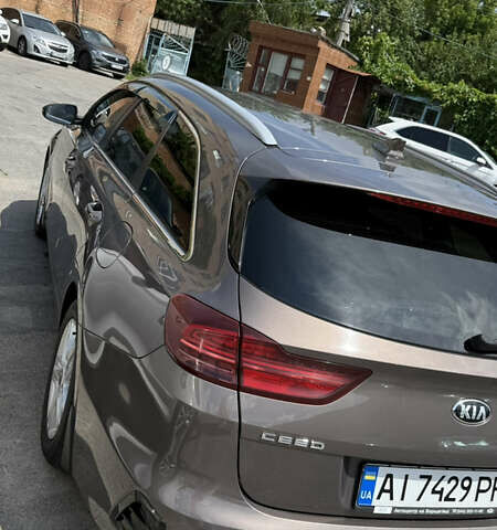 Коричневый Киа Сид, объемом двигателя 1.59 л и пробегом 135 тыс. км за 12200 $, фото 5 на Automoto.ua