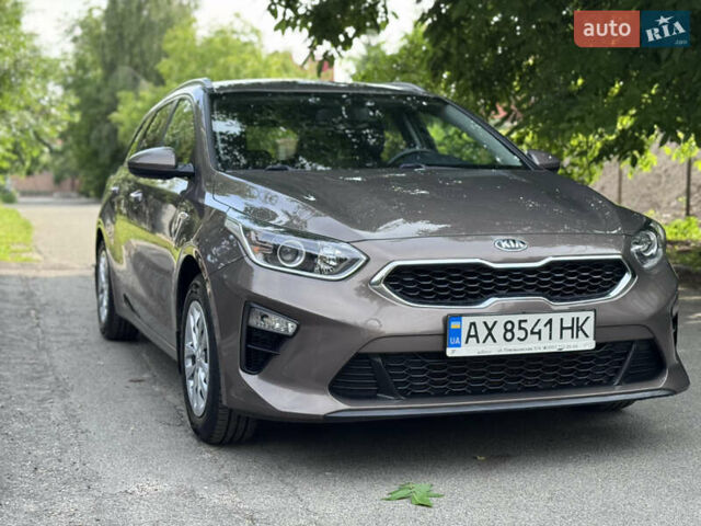 Коричневый Киа Сид, объемом двигателя 1.37 л и пробегом 191 тыс. км за 11900 $, фото 11 на Automoto.ua