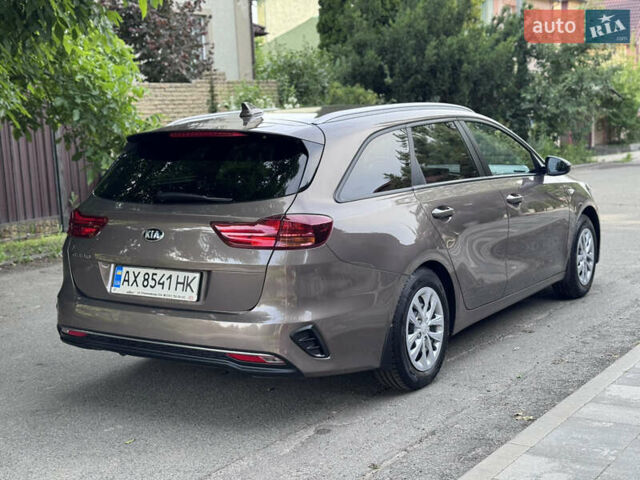Коричневый Киа Сид, объемом двигателя 1.37 л и пробегом 191 тыс. км за 11900 $, фото 5 на Automoto.ua