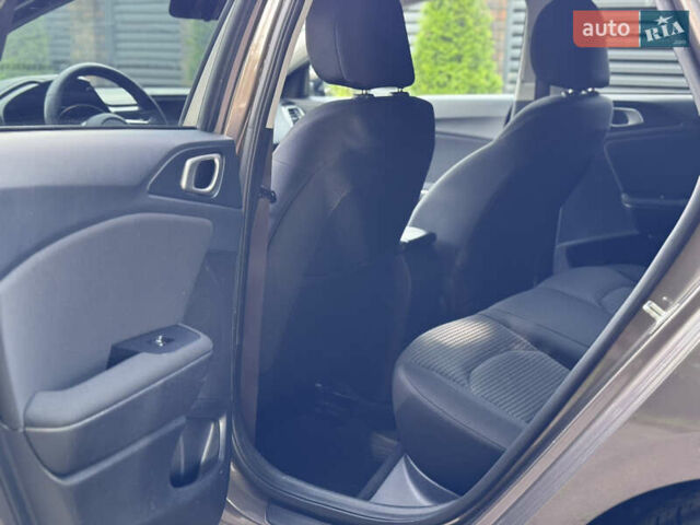 Коричневый Киа Сид, объемом двигателя 1.37 л и пробегом 191 тыс. км за 11900 $, фото 15 на Automoto.ua