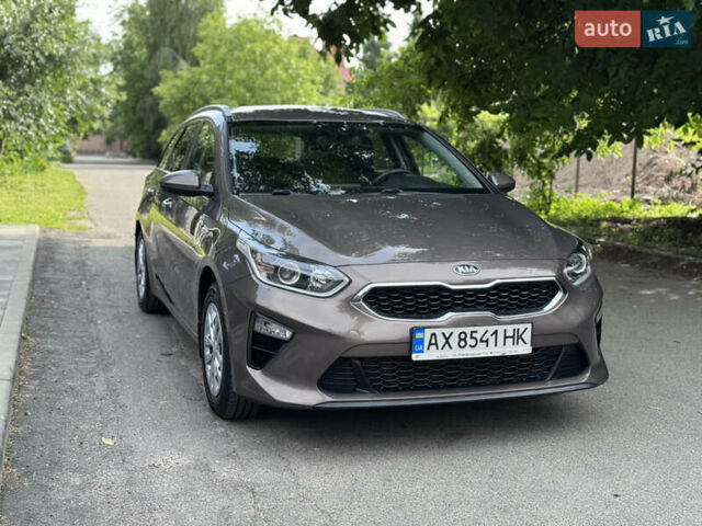 Коричневый Киа Сид, объемом двигателя 1.37 л и пробегом 191 тыс. км за 11900 $, фото 3 на Automoto.ua